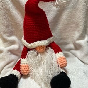 Hand made crochet Santa gnome, red and white 100% acrylic yarn, fiber filling ￼